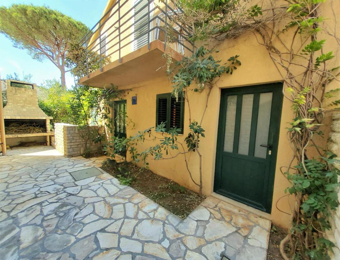 Apartments Petra I Karlo Турань Экстерьер фото
