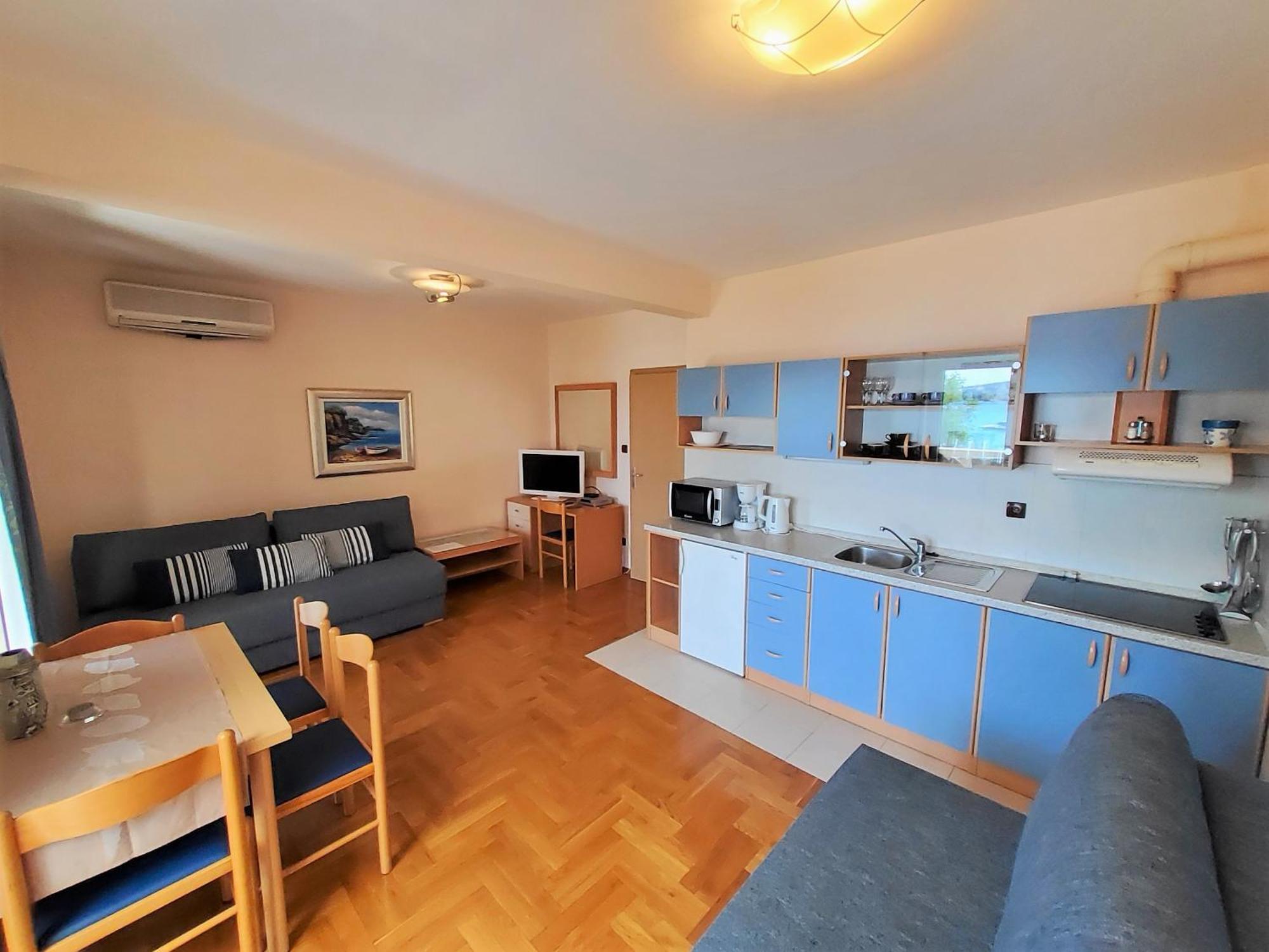 Apartments Petra I Karlo Турань Номер фото