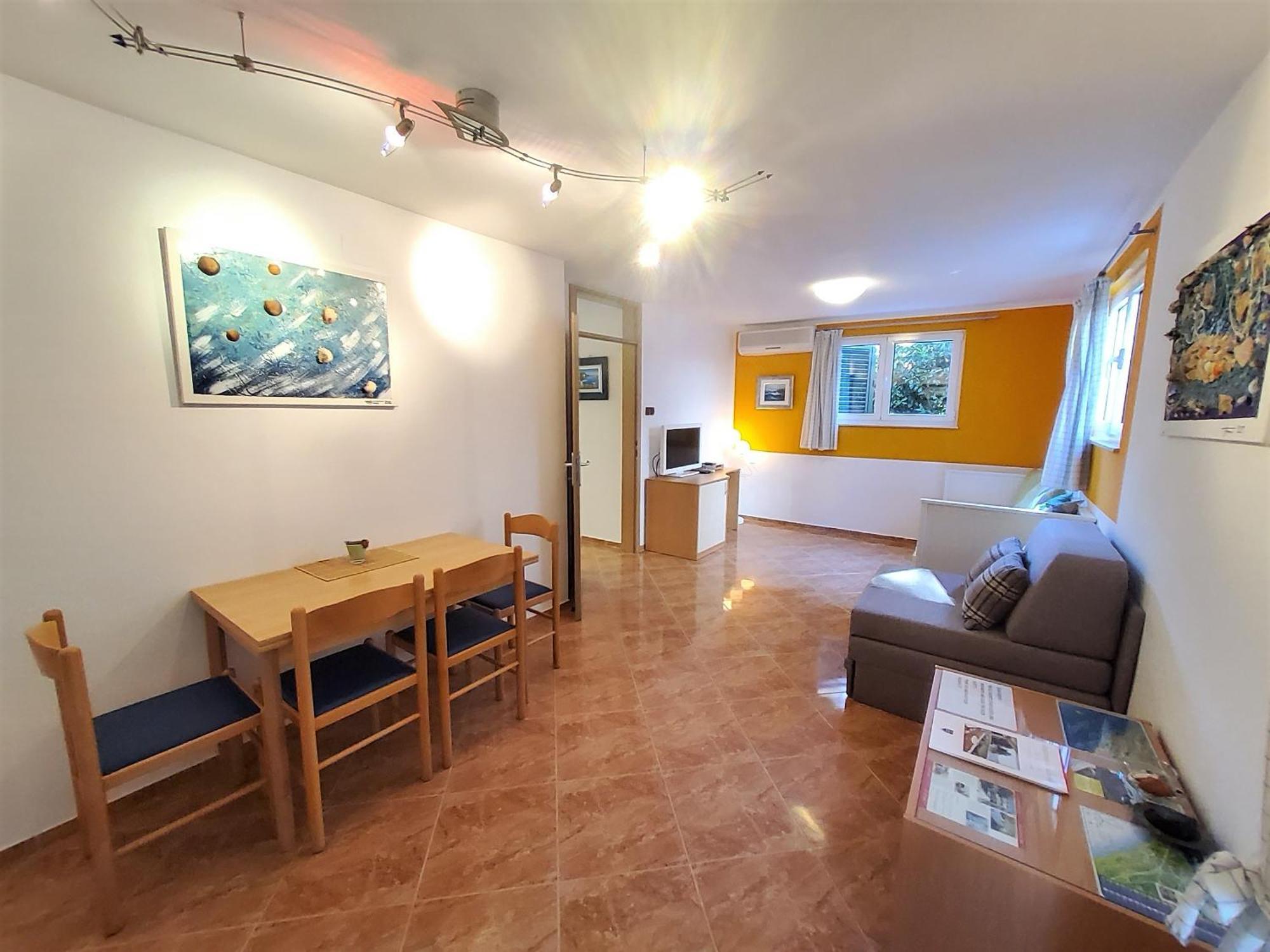 Apartments Petra I Karlo Турань Номер фото